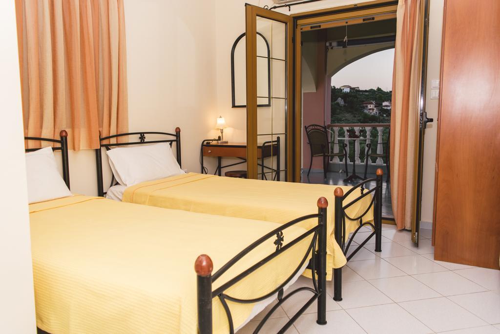 Sofia Gythio Room photo