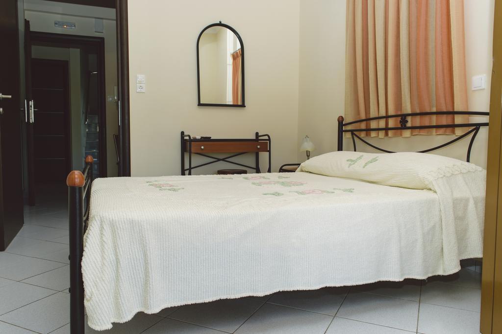 Sofia Gythio Room photo