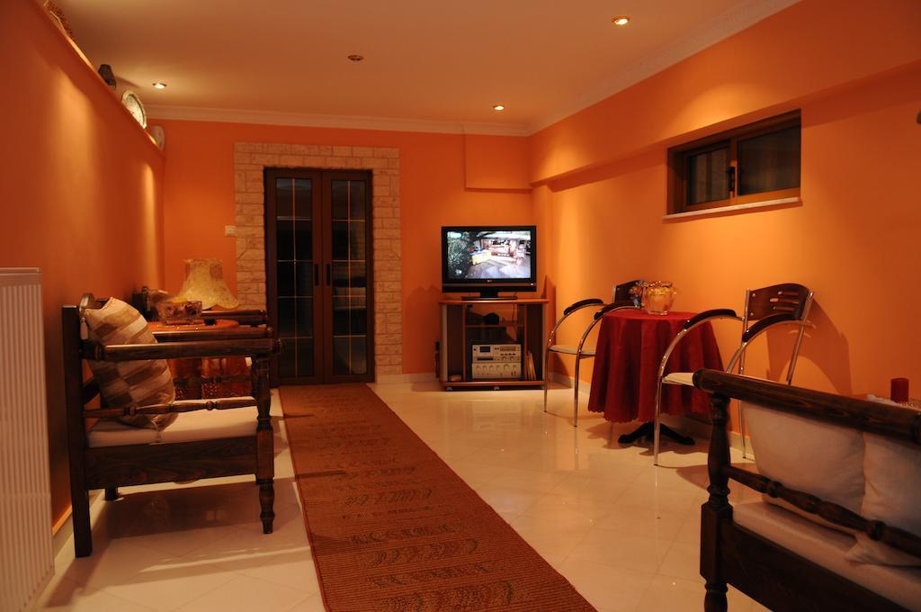 Sofia Gythio Room photo